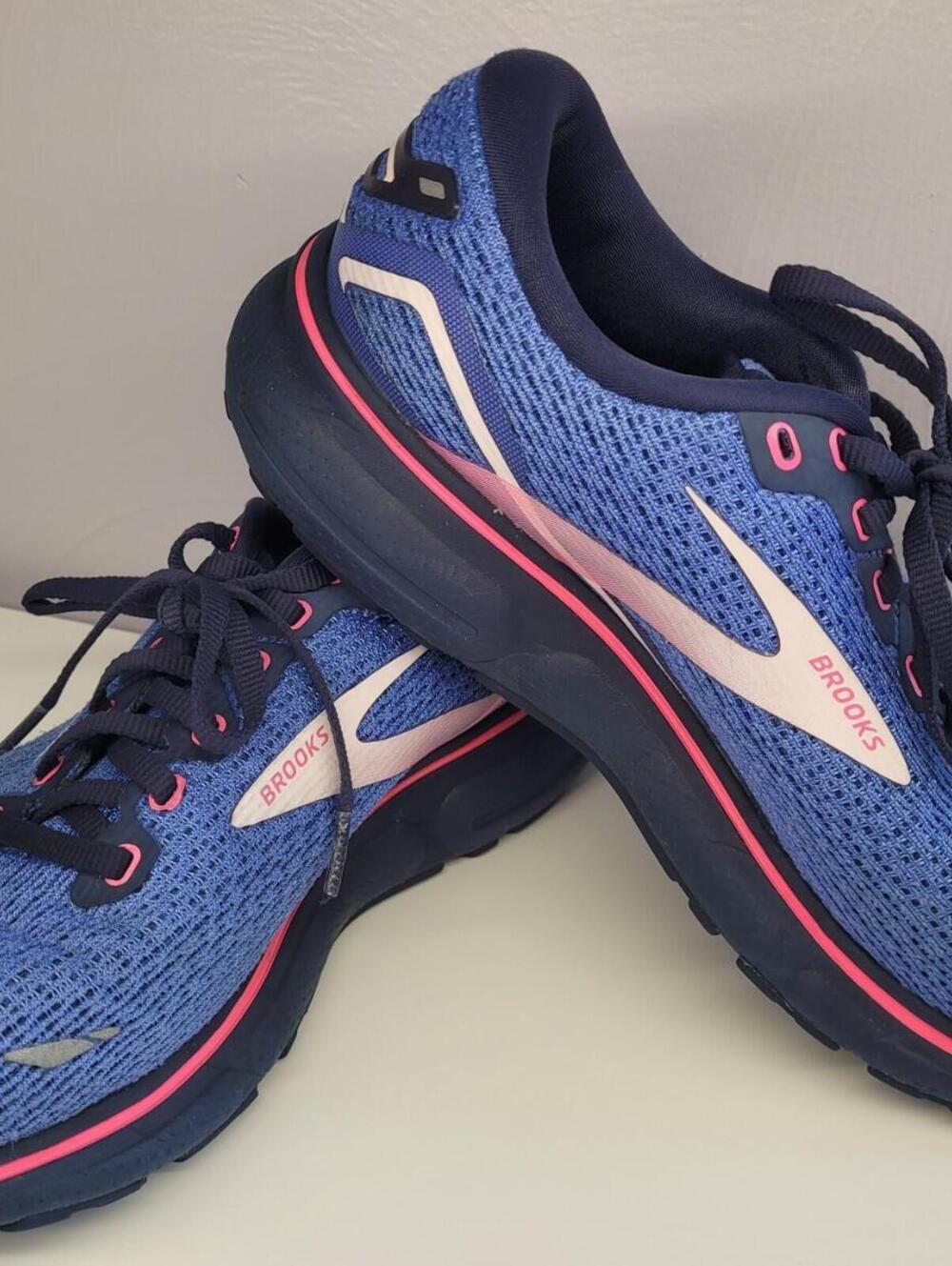 Women's Brooks Ghost 15 Blue Peacoat Pink Running Shoes Sneakers Size 9
